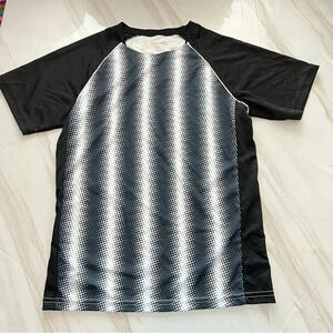 High Five Sport Youth Size Large Jersey Back Mesh Black/White Short Sleeve